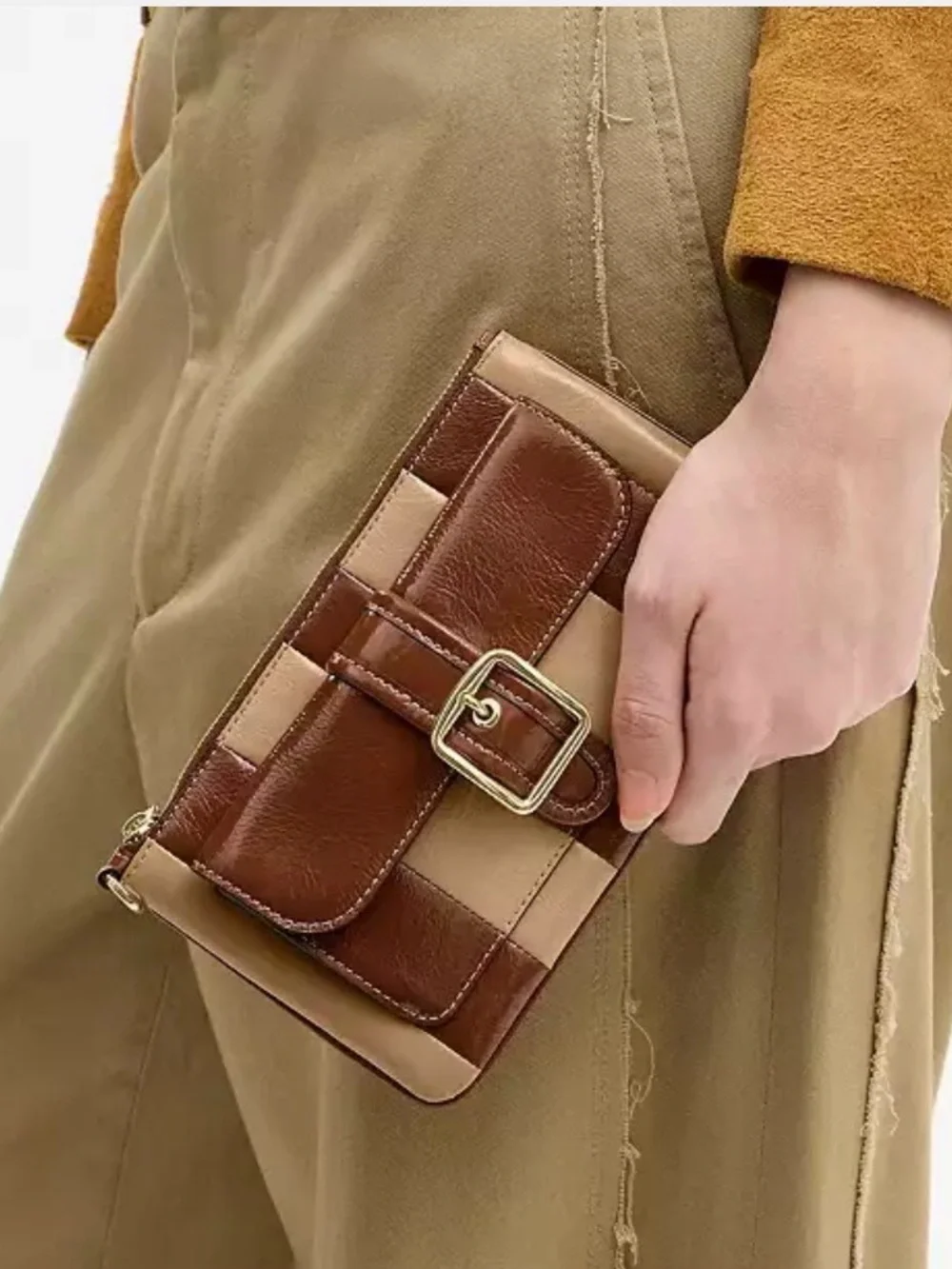Coach stylish wristlet